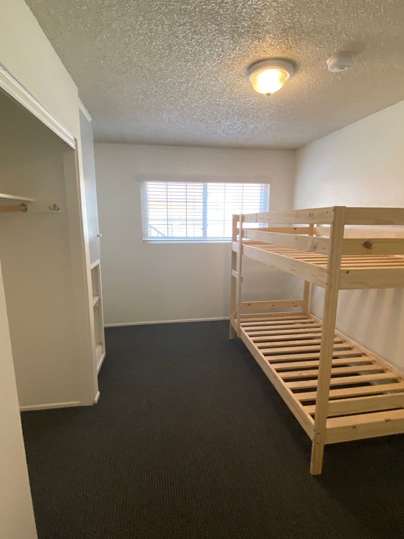 Goleta Apartment: 6777 Del Playa