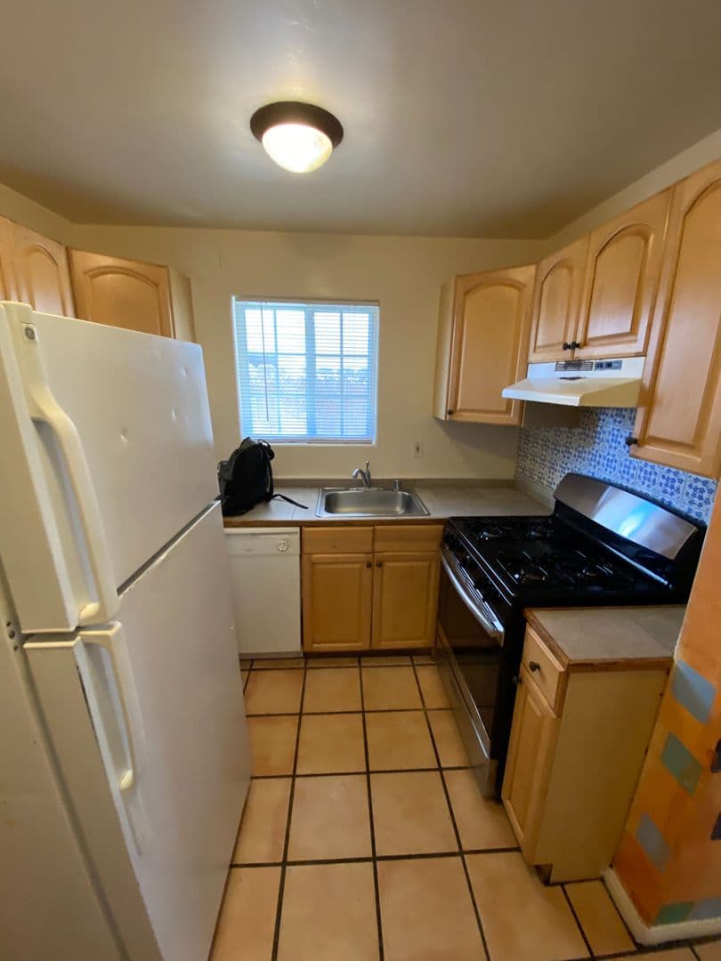 Goleta Apartment: 6636 Del Playa