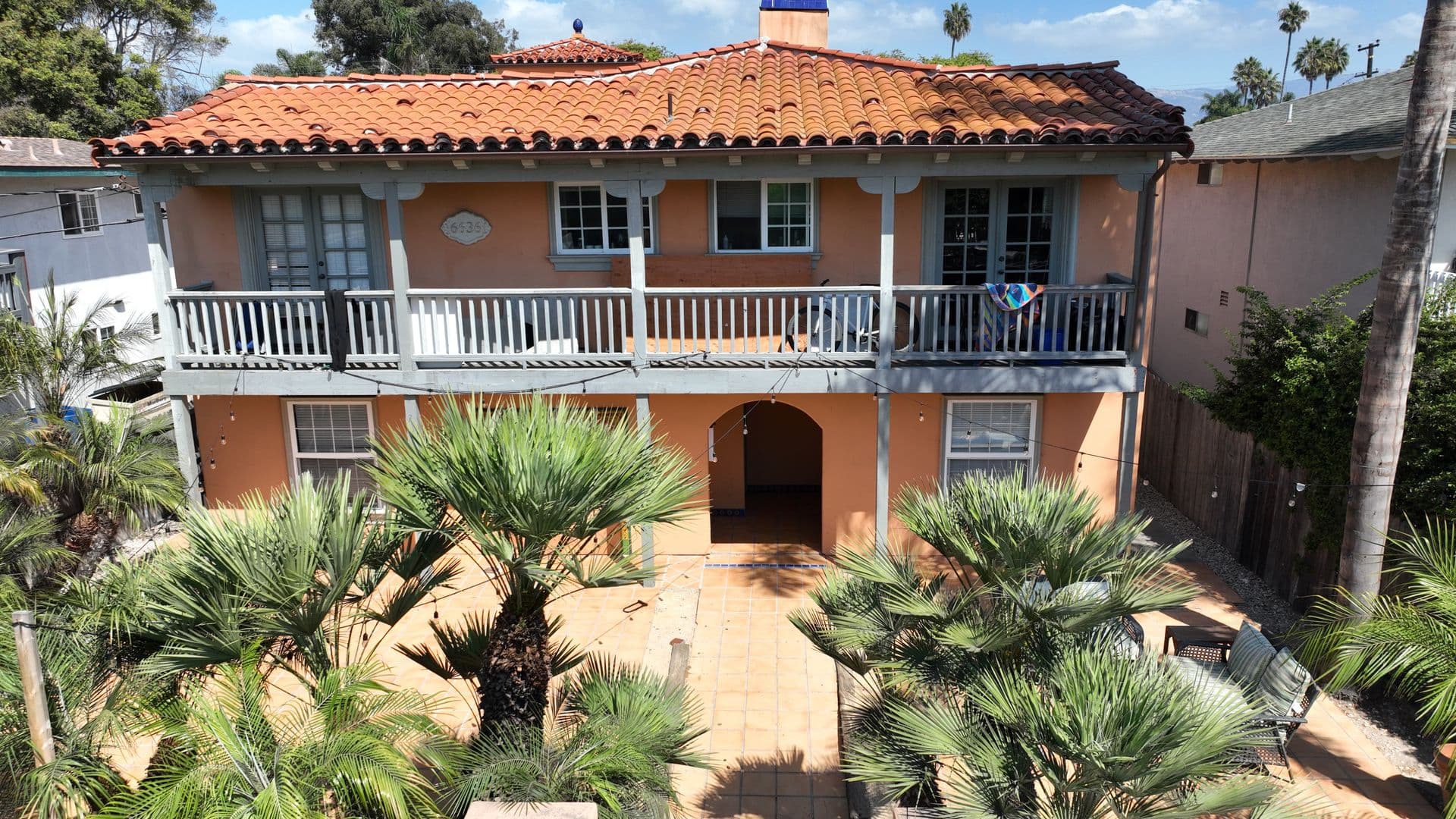 Goleta Apartment: 6636 Del Playa
