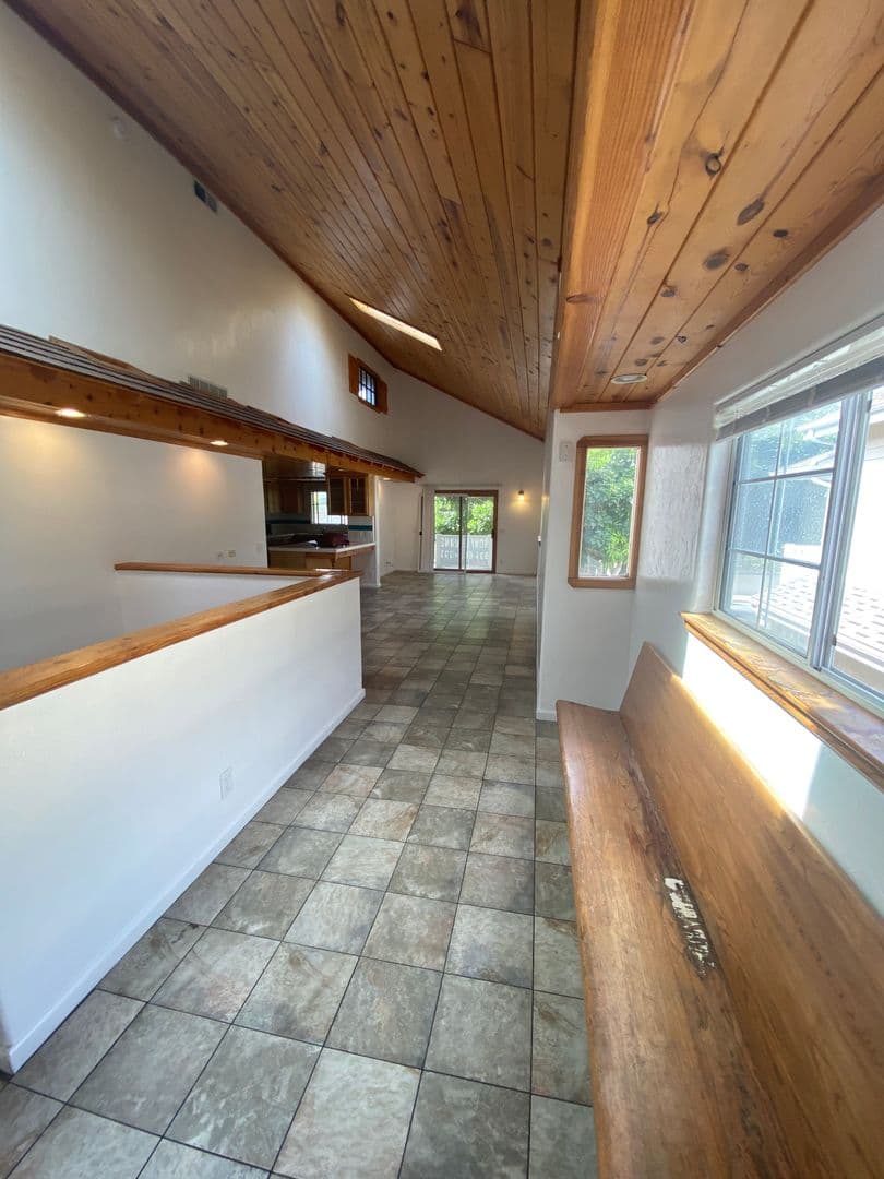 Goleta Apartment: 6535 El Nido