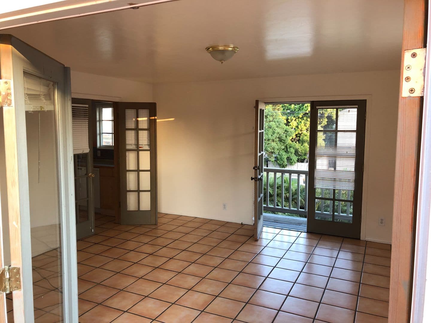 Goleta Apartment: 6636 Del Playa