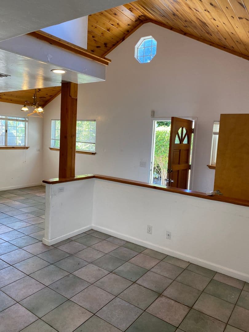 Goleta Apartment: 6534 Del Playa