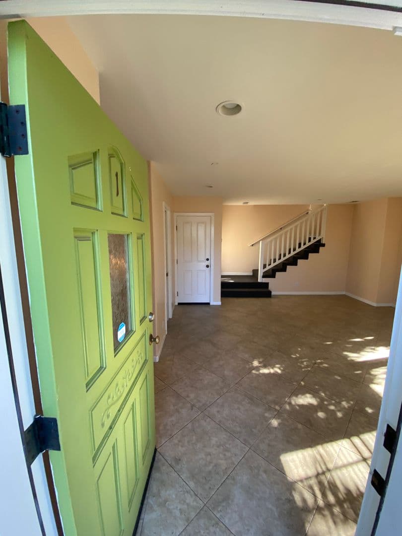 Goleta Apartment: 6736 Sueno