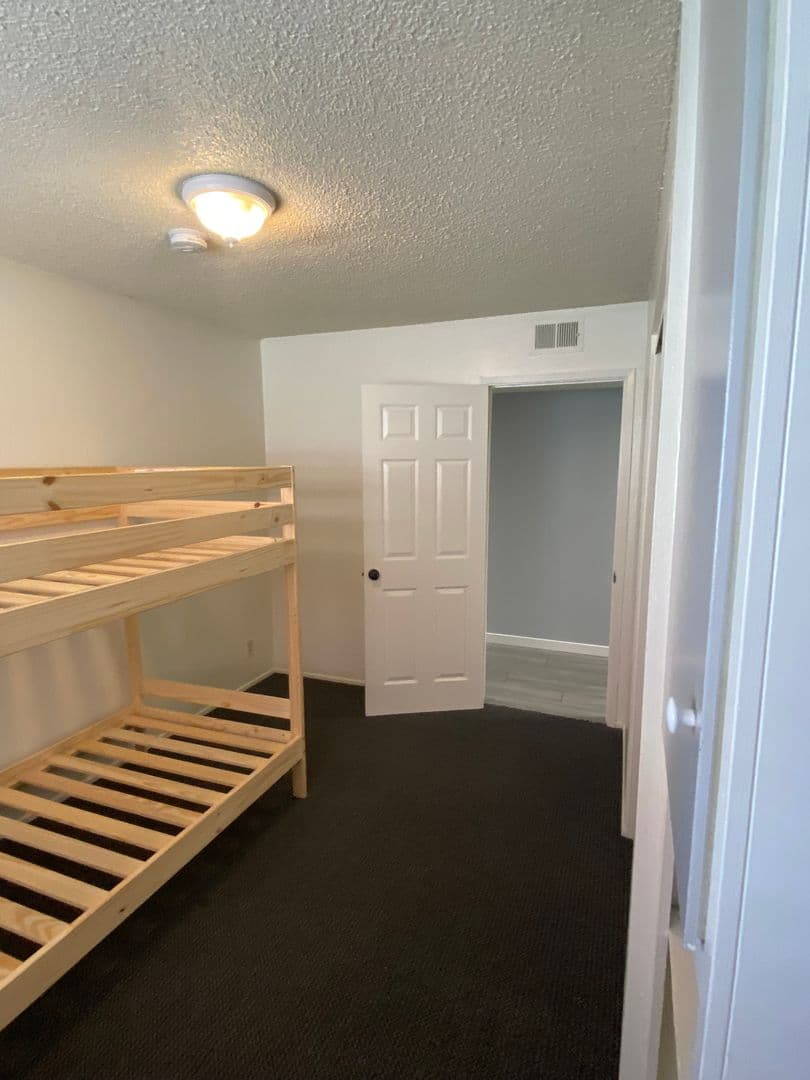 Goleta Apartment: 6777 Del Playa