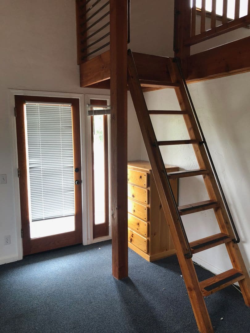 Goleta Apartment: 6535 El Nido