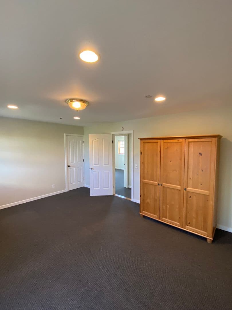 Goleta Apartment: 6736 Sueno