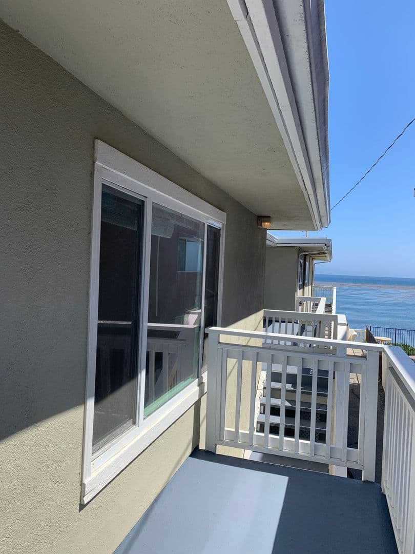 Goleta Apartment: 6561 Del Playa