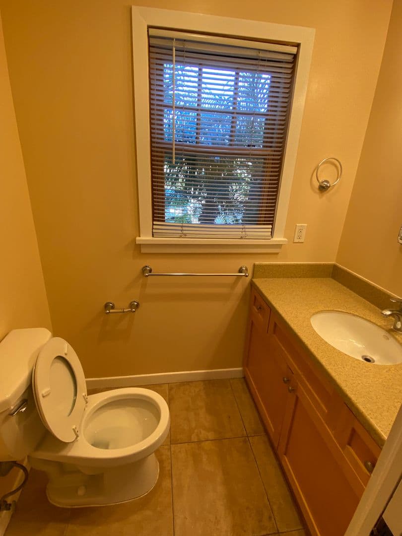 Goleta Apartment: 6736 Sueno