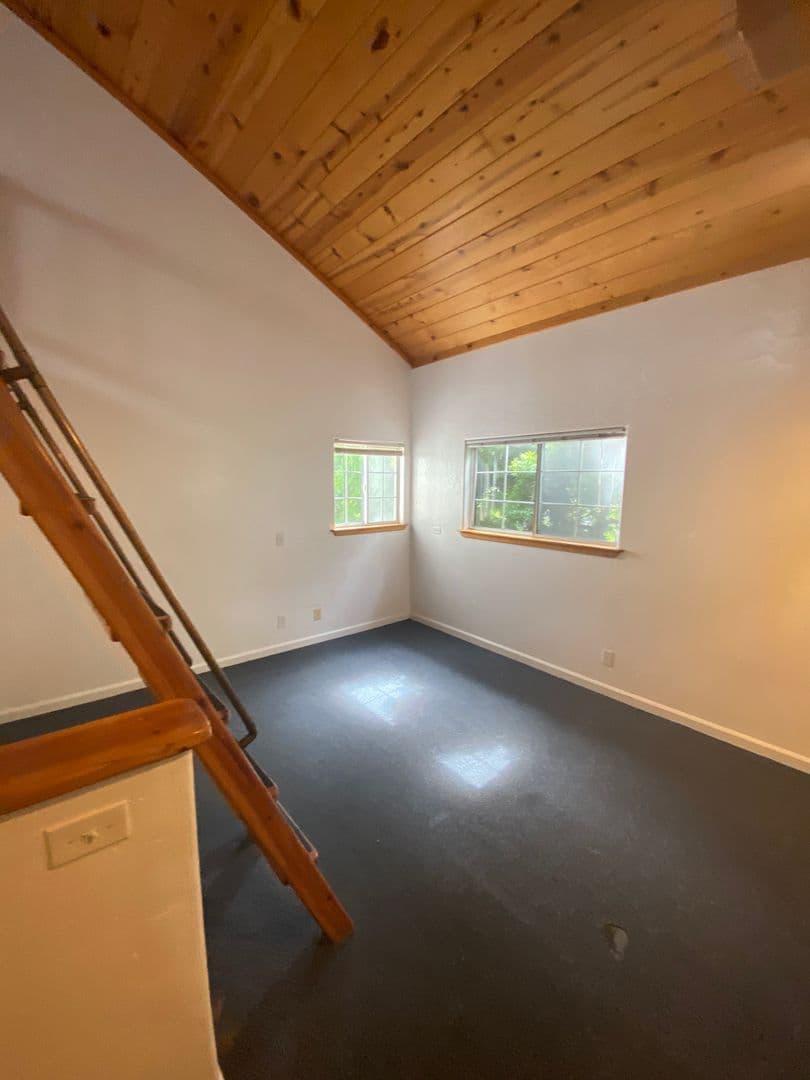 Goleta Apartment: 6535 El Nido