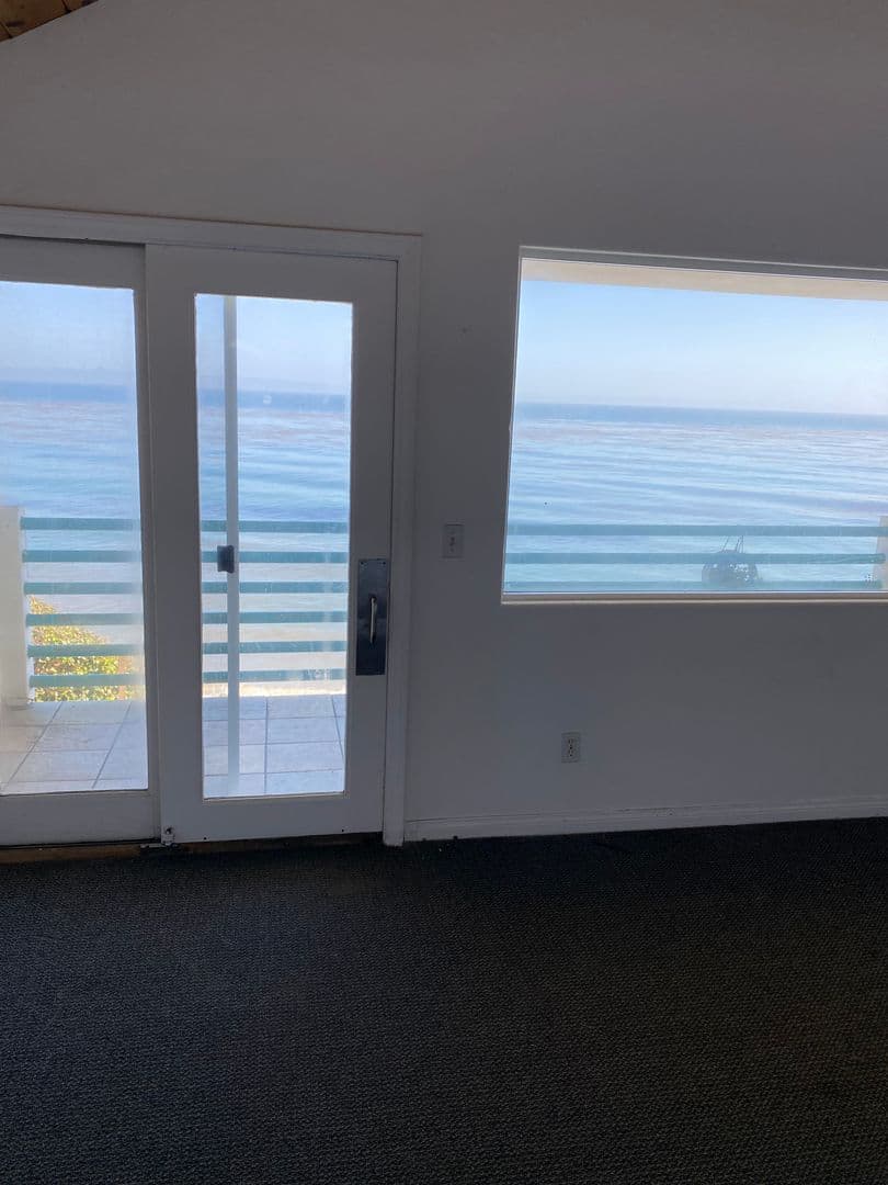 Goleta Apartment: 6573 Del Playa