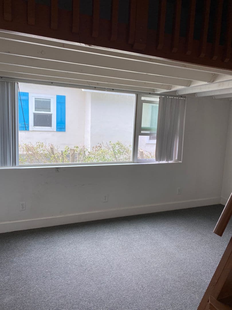 Goleta Apartment: 6571 Del Playa