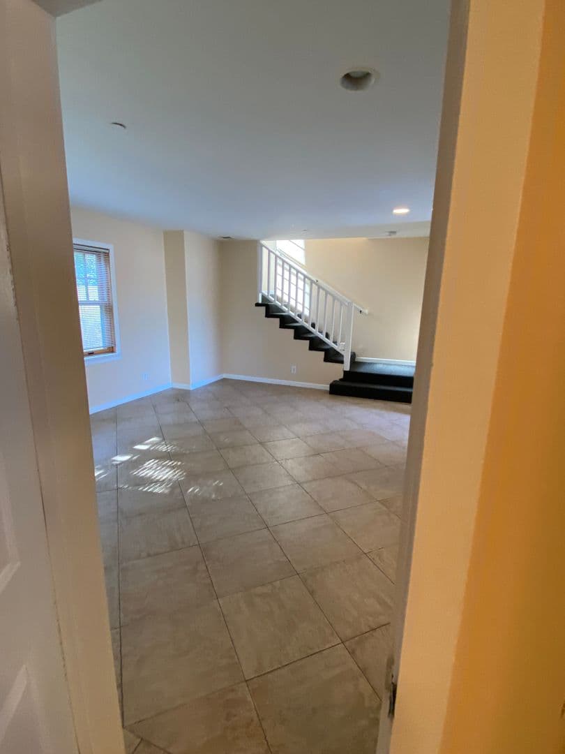Goleta Apartment: 6736 Sueno