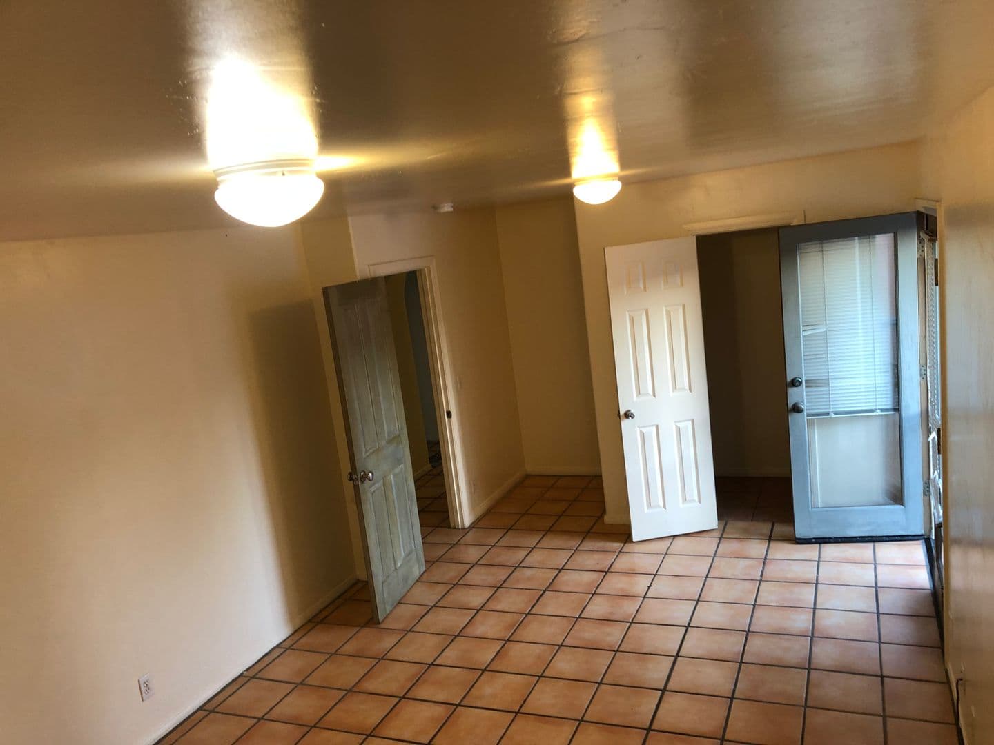 Goleta Apartment: 6636 Del Playa