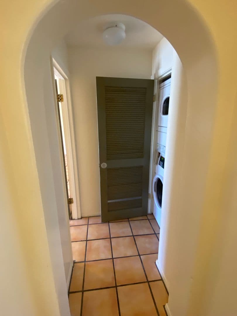 Goleta Apartment: 6636 Del Playa