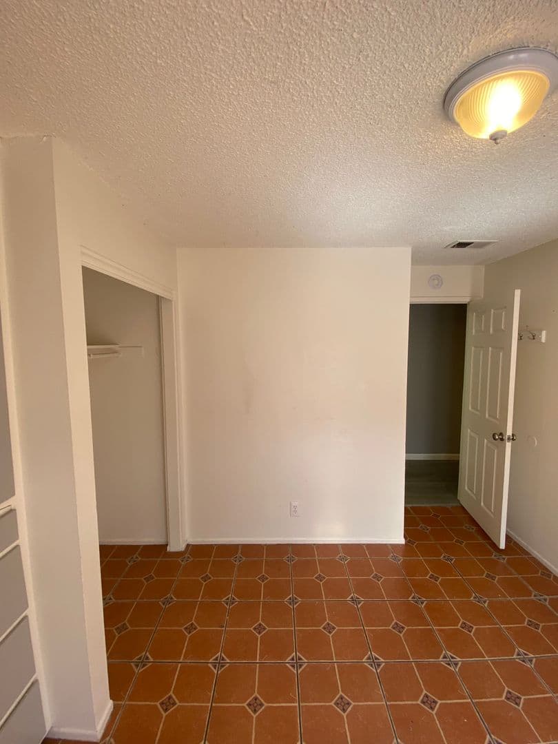 Goleta Apartment: 6777 Del Playa