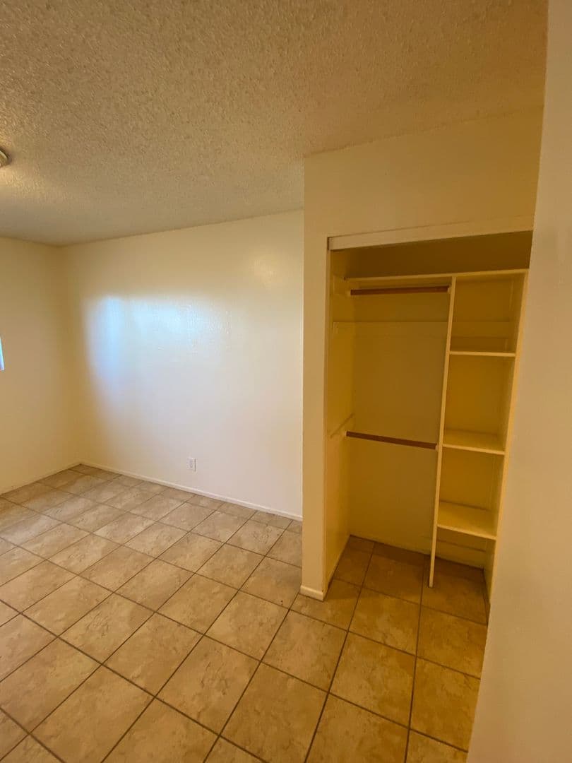 Goleta Apartment: 6561 Del Playa
