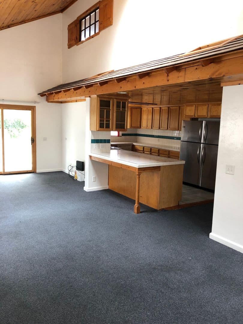 Goleta Apartment: 6533 El Nido