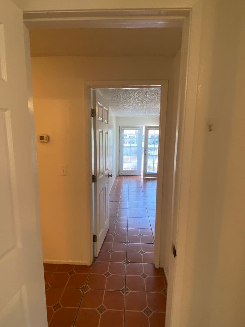 Goleta Apartment: 6777 Del Playa