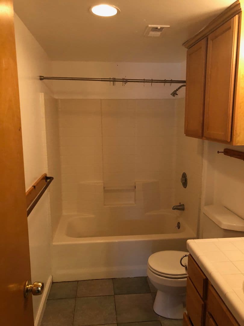 Goleta Apartment: 6533 El Nido