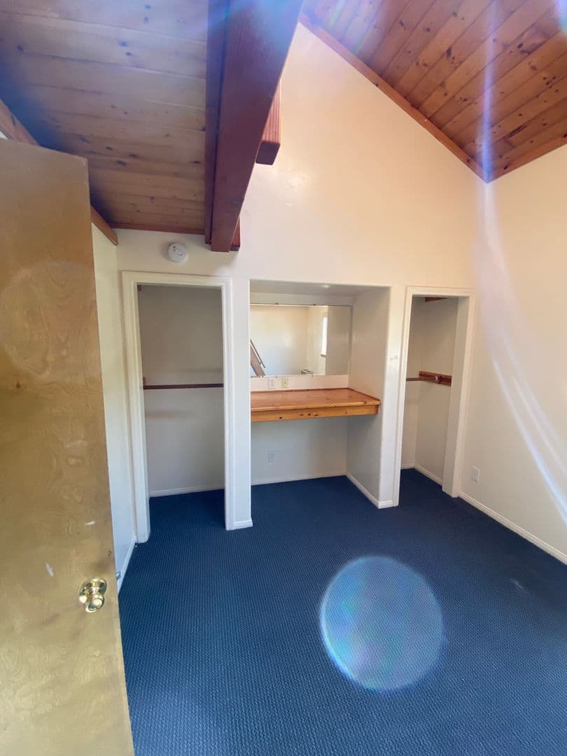 Goleta Apartment: 6564 Del Playa
