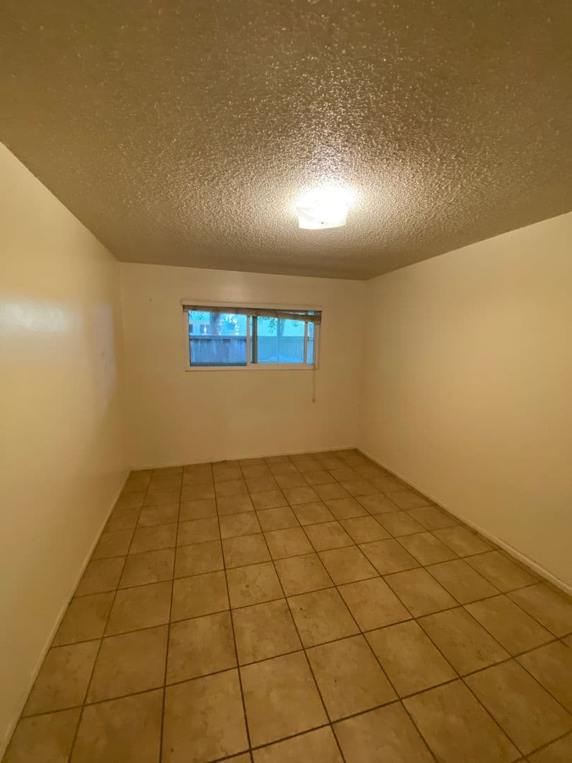 Goleta Apartment: 6561 Del Playa