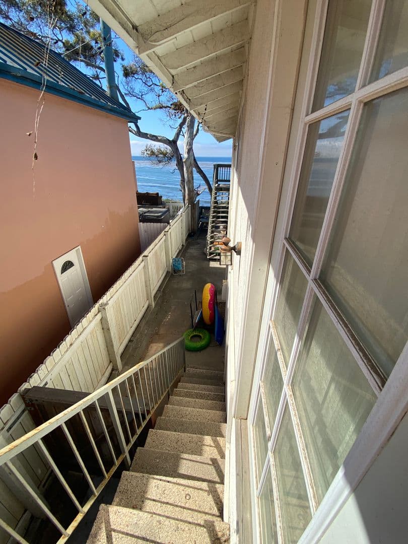 Goleta Apartment: 6777 Del Playa