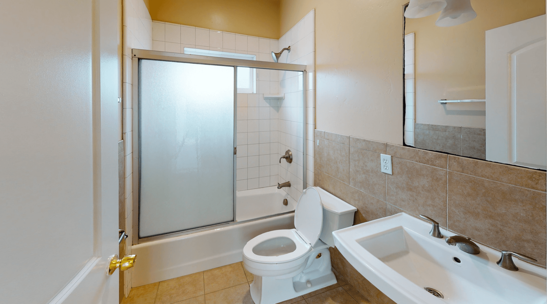 Goleta Apartment: 6631 Del Playa