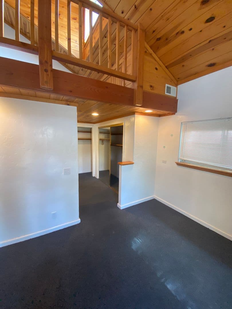 Goleta Apartment: 6535 El Nido