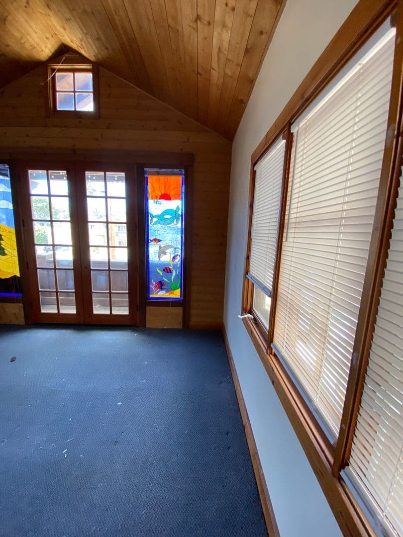 Goleta Apartment: 6585 Del Playa