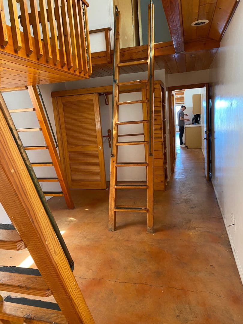Goleta Apartment: 6581 Del Playa