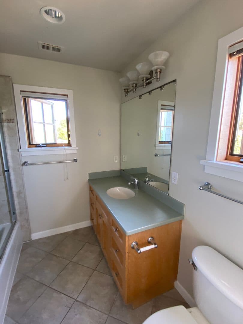 Goleta Apartment: 6736 Sueno