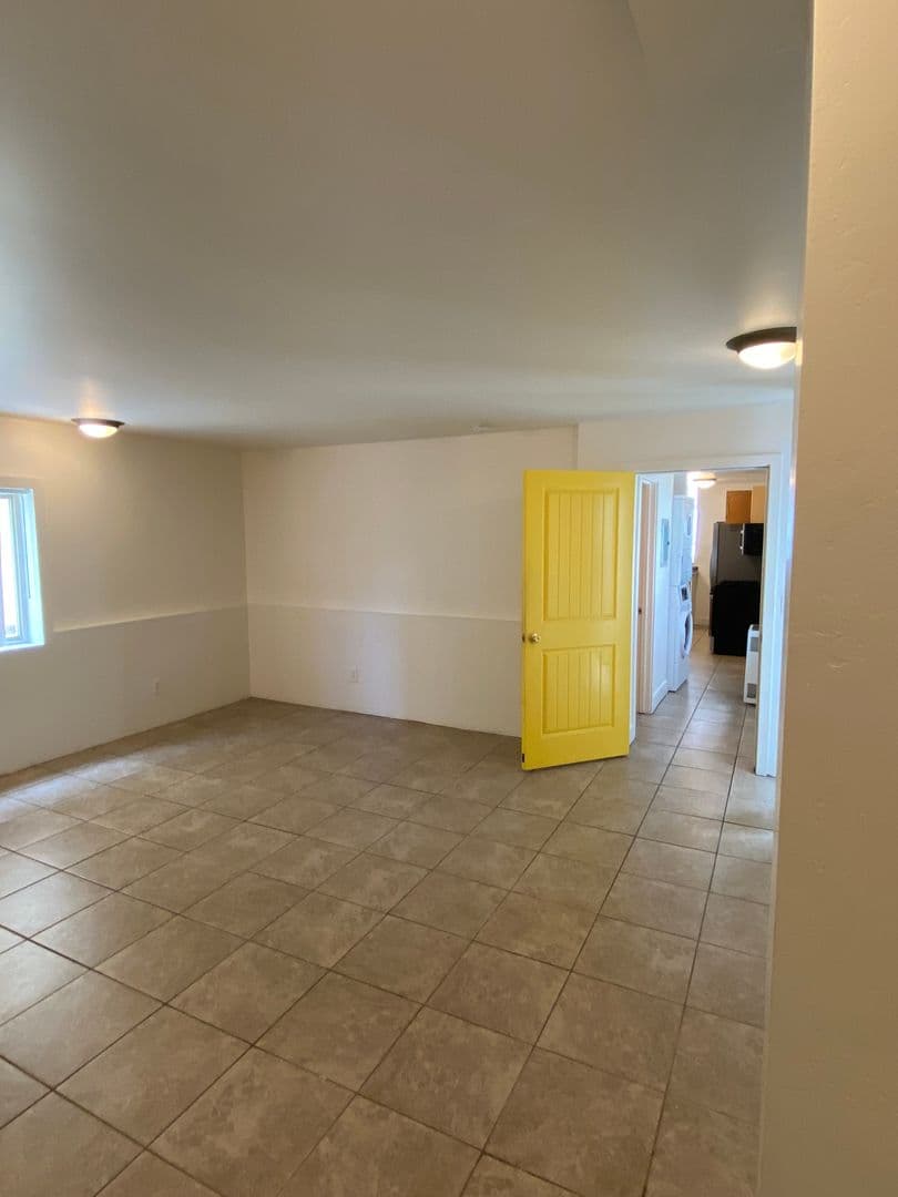 Goleta Apartment: 6569 Del Playa