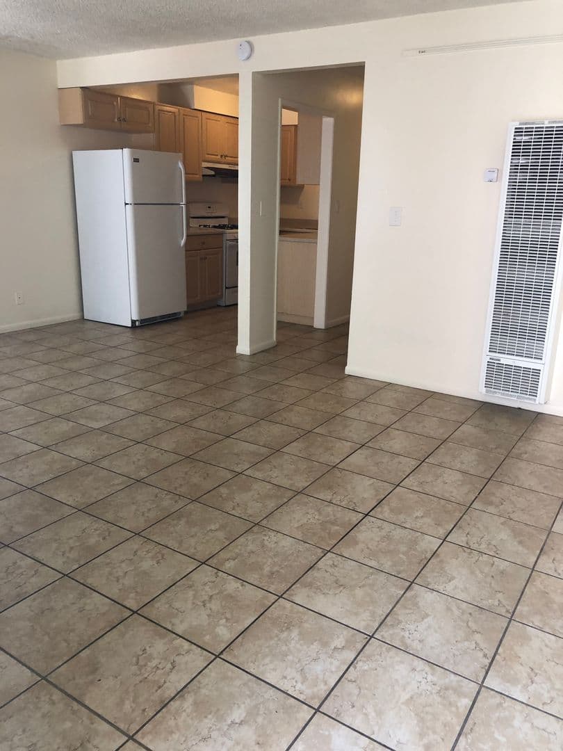 Goleta Apartment: 6561 Del Playa