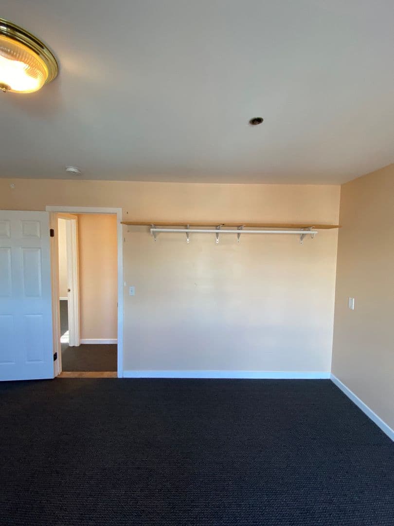 Goleta Apartment: 6736 Sueno