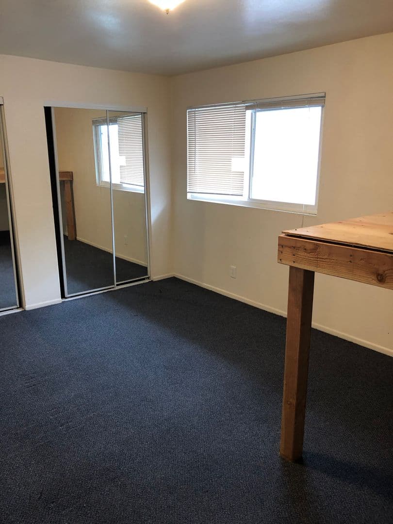 Goleta Apartment: 6681 Del Playa