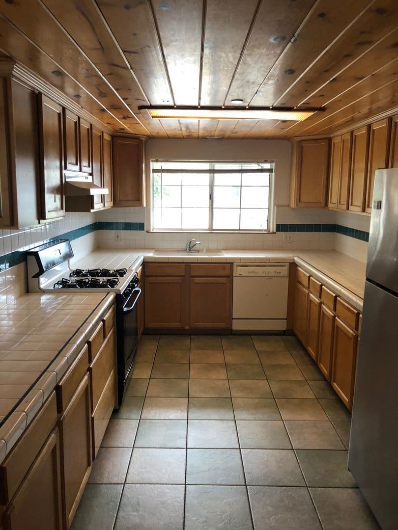 Goleta Apartment: 6533 El Nido