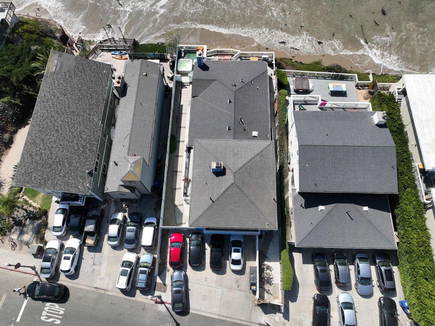 Goleta Apartment: 6555 Del Playa