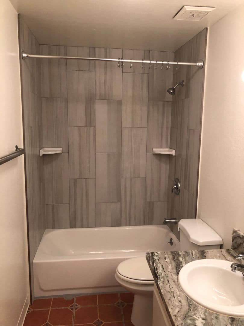 Goleta Apartment: 6777 Del Playa