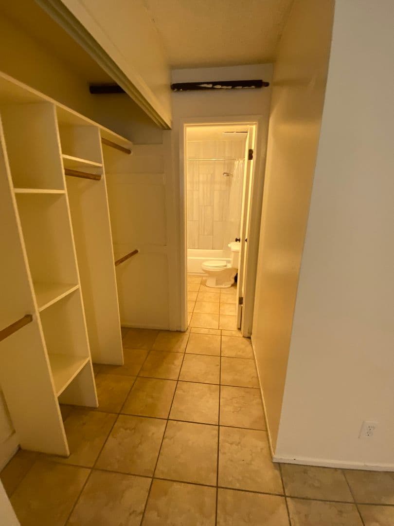 Goleta Apartment: 6561 Del Playa