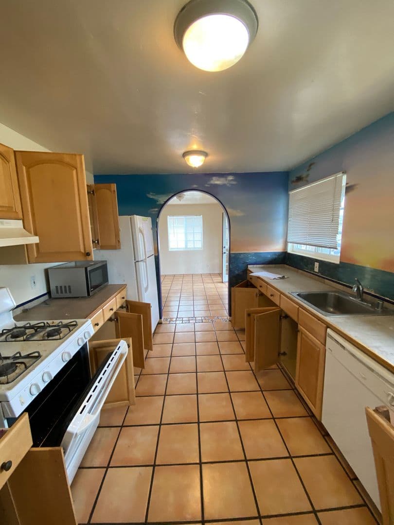 Goleta Apartment: 6636 Del Playa