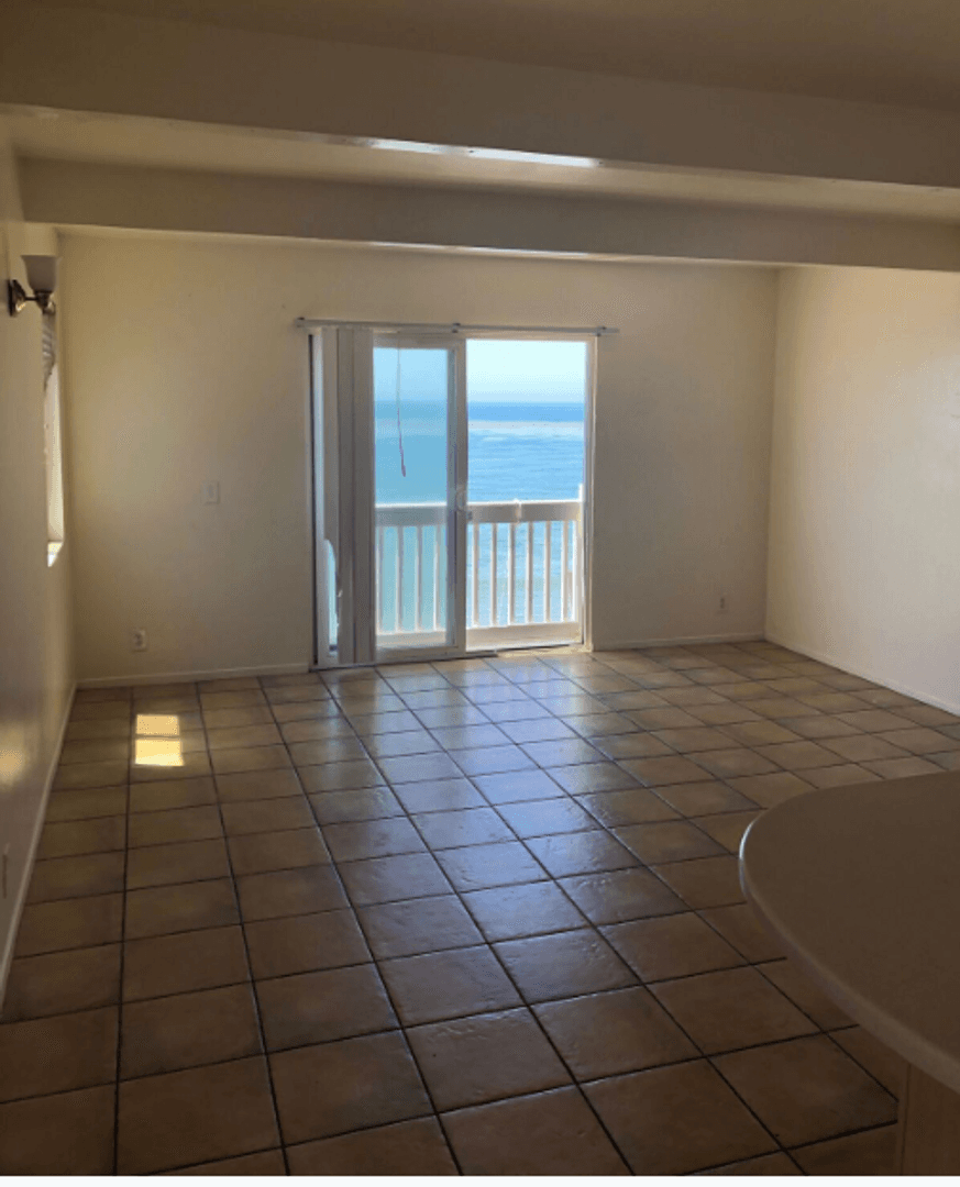 Goleta Apartment: 6743 Del Playa