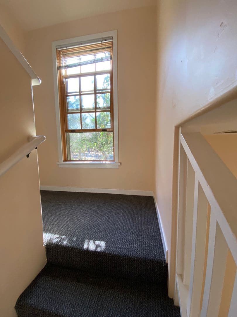 Goleta Apartment: 6736 Sueno