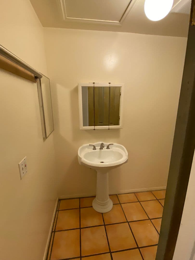 Goleta Apartment: 6636 Del Playa