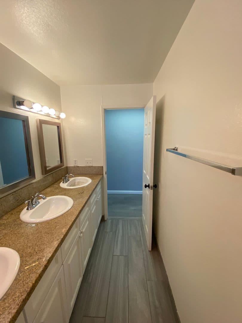 Goleta Apartment: 6777 Del Playa