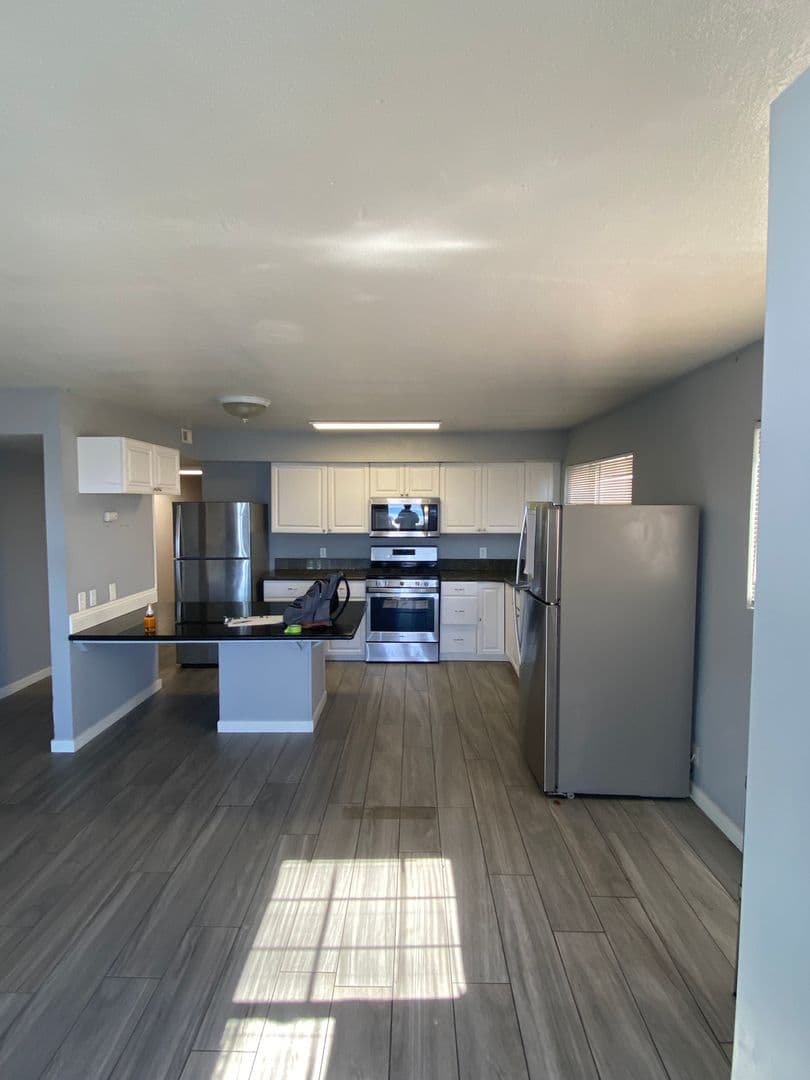 Goleta Apartment: 6777 Del Playa