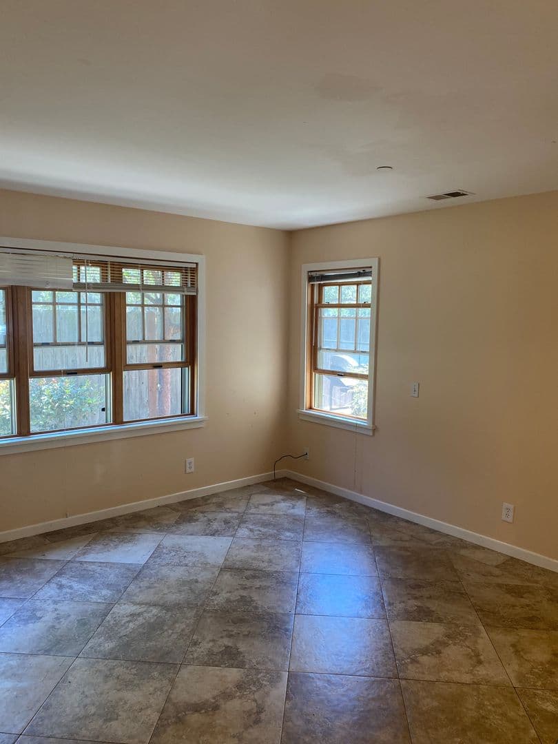Goleta Apartment: 6736 Sueno