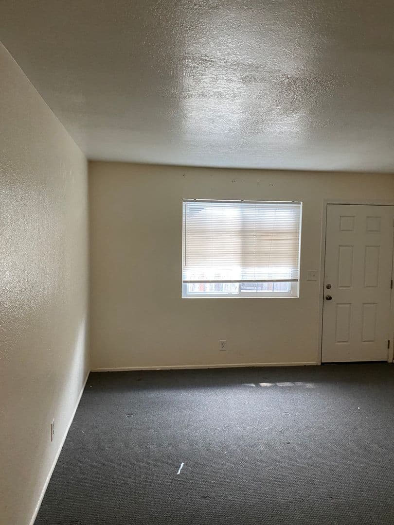 Goleta Apartment: 6777 Del Playa