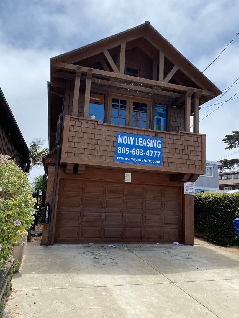 Goleta Apartment: 6585 Del Playa