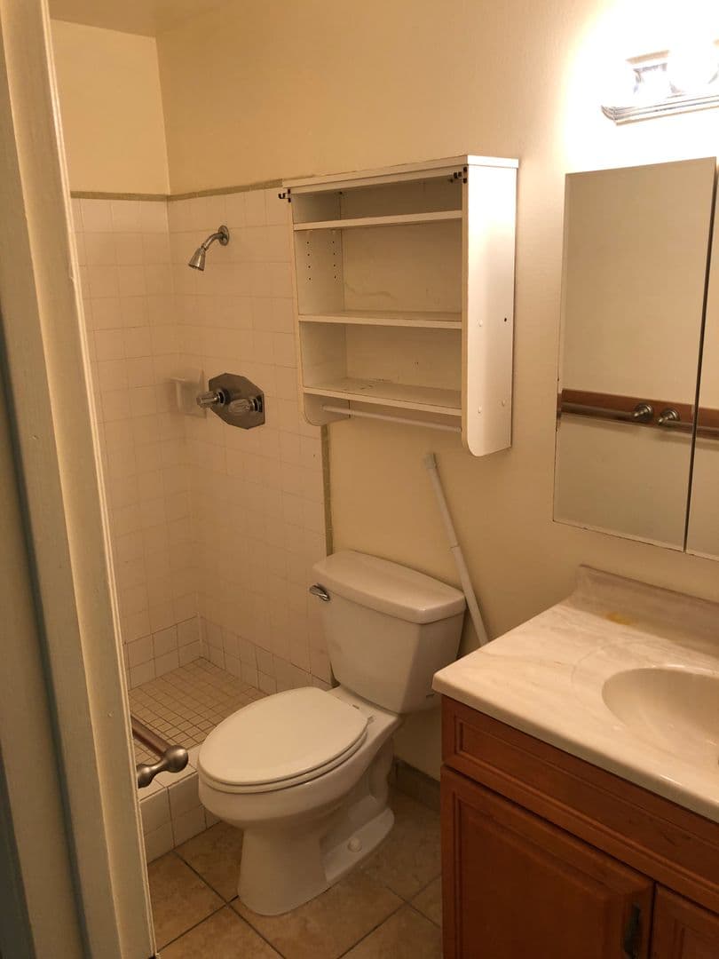Goleta Apartment: 6561 Del Playa