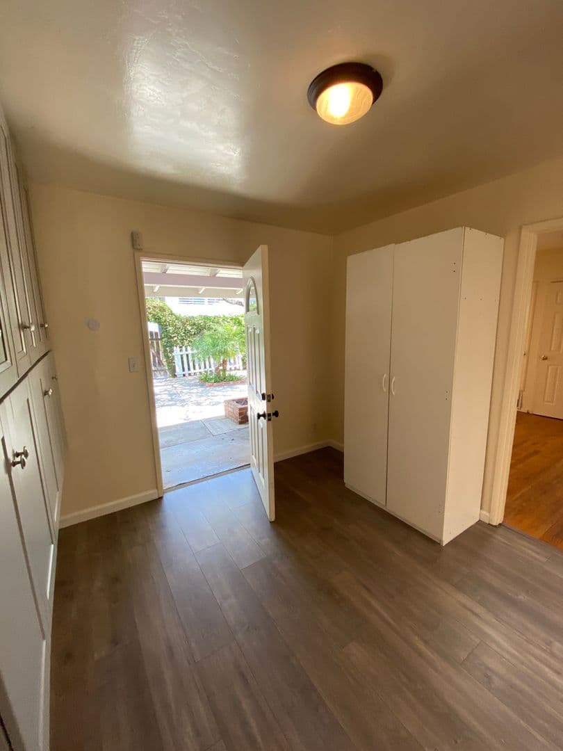 Goleta Apartment: 6885 Pasado
